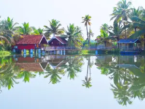 Munroe Island Lake Resort