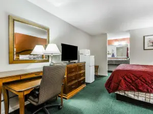 Econo Lodge Inn & Suites Enterprise
