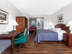 Howard Johnson by Wyndham Niagara Falls