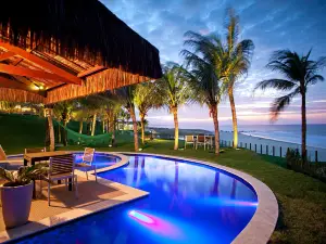 Carmel Charme Resort