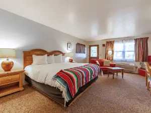 El Pueblo Lodge