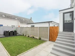 Clydfan No 1 Trearddur Road