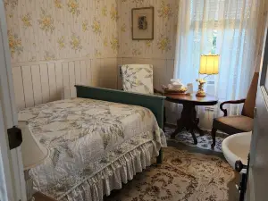 Fairweather Inn