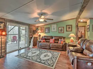 Rustic Tennessee Country Retreat on 2 Acres!