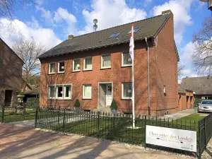 Bed & Breakfast Haus Unter Den Linden