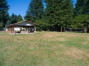 Thunderbird Studio Cabin 3