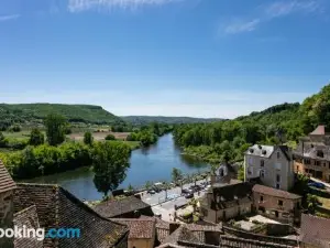 Au Coeur de Beynac, Superbe Maison du 14ème siècle Avec Jardin Panoramique