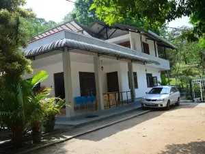 Elkaduwa Bungalow