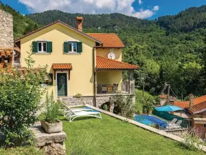Nice Home in Lovranska Draga with Wifi and 4 Bedrooms