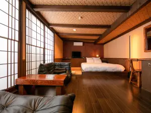 AsoTsuruya