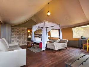 Nokras Enkare Luxury Tented Camp Sagana