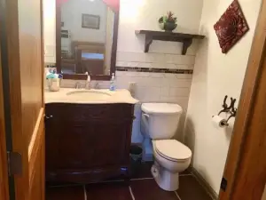 Ledgestone Farms-Rustic Western Getaway