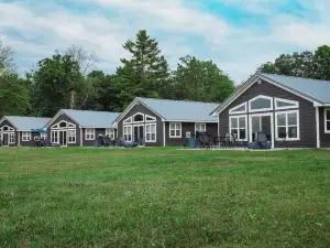 Newly Built Lakeshore Home on 2400 acre Full-Recreation Lake