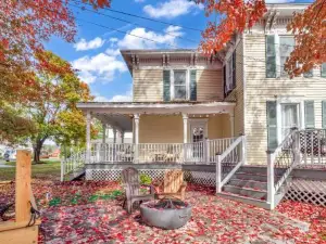 The Kelly House - 4 Br Historic Lodge - Downtown