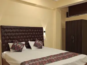 Hotel Grand Arya