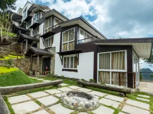 West 35 Eco Mountain Resort