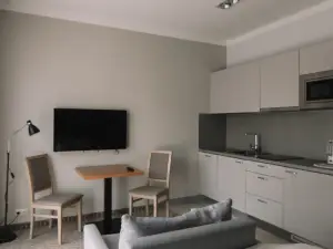 Merepargi ApartHotel & Cafe