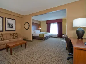 Russell Inn & Suites