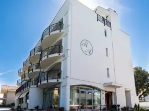 Altamira Residence
