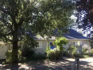 Glen Morey Country House B & B Inn