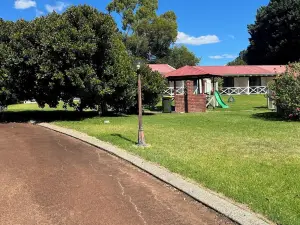 Karri Forest Motel