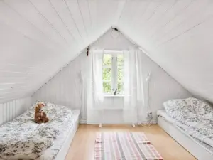 House With Guest Loft and Garden