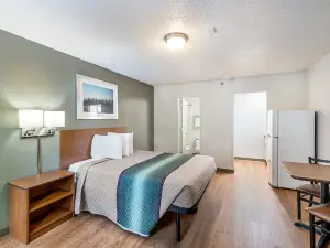 HomeTowne Studios by Red Roof Atlanta – Lawrenceville