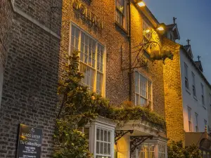 The Golden Fleece Hotel, Thirsk, North Yorkshire
