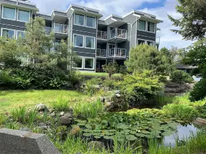 Creekside Suites @ Pacific Shores