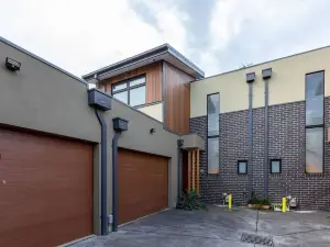 Impressive & Spacious New Townhouse@Preston