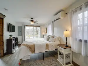 Hilltop Hideaway w/ Scenic Views & Hot Tub!