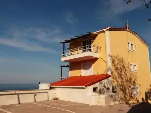 Dream Apartments Limnionas