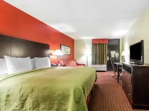 Quality Inn West I - 75
