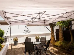 Kleinplasie Guesthouse