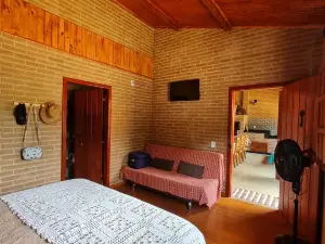 Hospedagem Casa Do Chapéu Caparaó - Cabana Lua