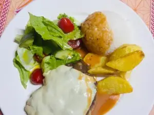 MONKHSUURI GUESTHOUSE