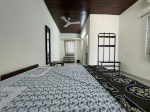 ac suit room in Somasila, near kollapur