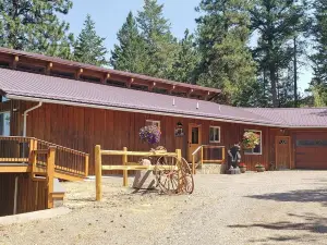 Luxury Lodge: Flathead Lake & Wild Horse Island