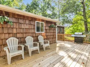 Bring YOUR BOAT- Private Dock, Deep Water, Gameroom and Firepit