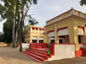 Tulin Heritage Bungalow