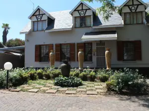 3 Liebeloft Guest House