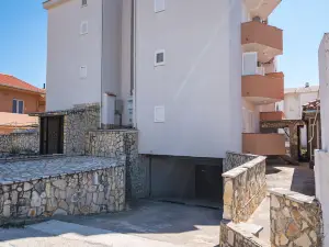 Apartment Near Supermarket Milo