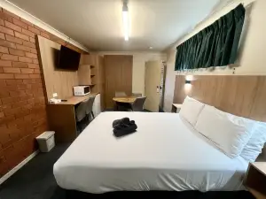 Adrian Motel