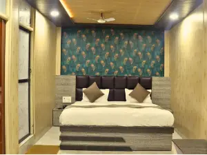 GANGA RIVERFRONT ROOMS AND BANQUET
