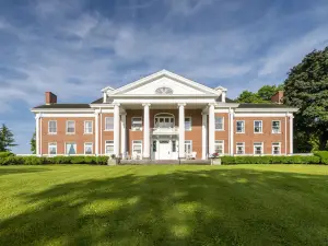 White Springs Manor a Belhurst Property