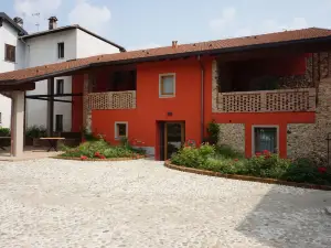 Decanter House - Wine Resort Alto Piemonte