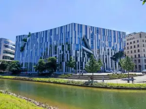 캔들우드 스위트 뒤셀도르프 에어포트 바이 IHG