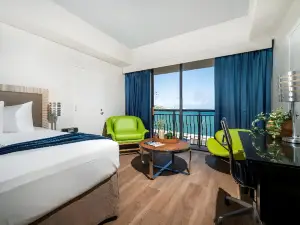 Windward Passage Hotel