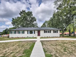 現代多彩家居~距塔斯基吉大學2英里