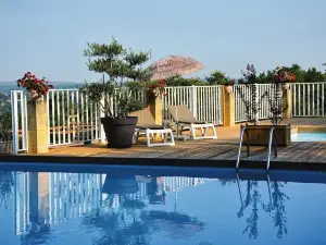 温圖裡尼村莊 SPA 酒店